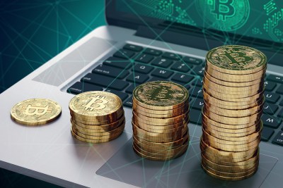 Несмотря на понижение стоимости биткоина интерес к первой криптовалюте продолжает укрепляться. Количество биткоин-адресов, содержащих 1000 и более монет, достигло в этом году нового максимума, говорится в исследовании сервиса glassnode. Количество адресов, содержащих более 1000 биткоинов, достигло нового максимума | INFBusiness