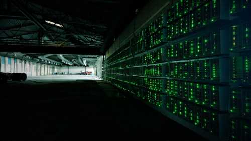 Известный сервис облачного майнинга Hashflare анонсировал прекращение предоставления услуг по облачному майнингу биткоина «из-за убыточности процесса». Об этом сообщается на официальной странице Hashflare в фейсбуке. Hashflare прекратил предоставлять услугу облачного майнинга биткоина | INFBusiness