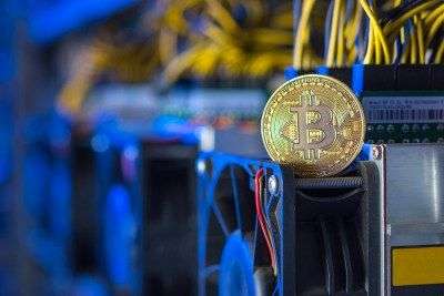 Исследование: Биткоин-майнинг всё меньше вредит экологии | INFBusiness