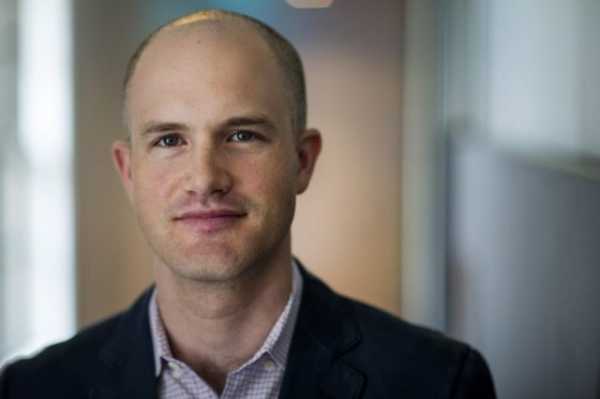 Глава криптовалютой биржи Coinbase Брайан Армстронг (Brian Armstrong) считает, что в течение 5 лет в криптовалютной системе будет насчитываться 1 млрд человек, при том, что сейчас в этой сфере около 40 млн пользователей. Вместе с тем Армстронг прогнозирует рост числа как новых криптовалют, так и компаний, запускающих собственные токены. Глава Coinbase: Через 5 лет количество активных криптовалютных пользователй составит 1 млрд | INFBusiness